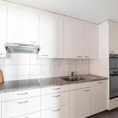 Executive 2br Flat In The Centre - Mainau 9