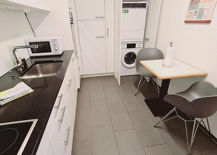 Executive 2br Flat In The Centre - Mainau 9 Lejlighed